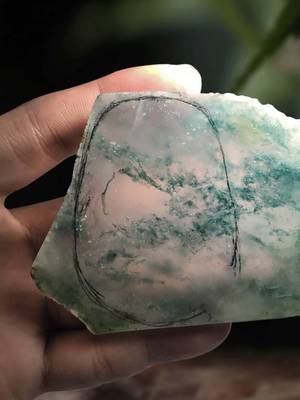 巨幕上的微雕 人工智能時代，玉雕行業離人機交互還有多遠？
